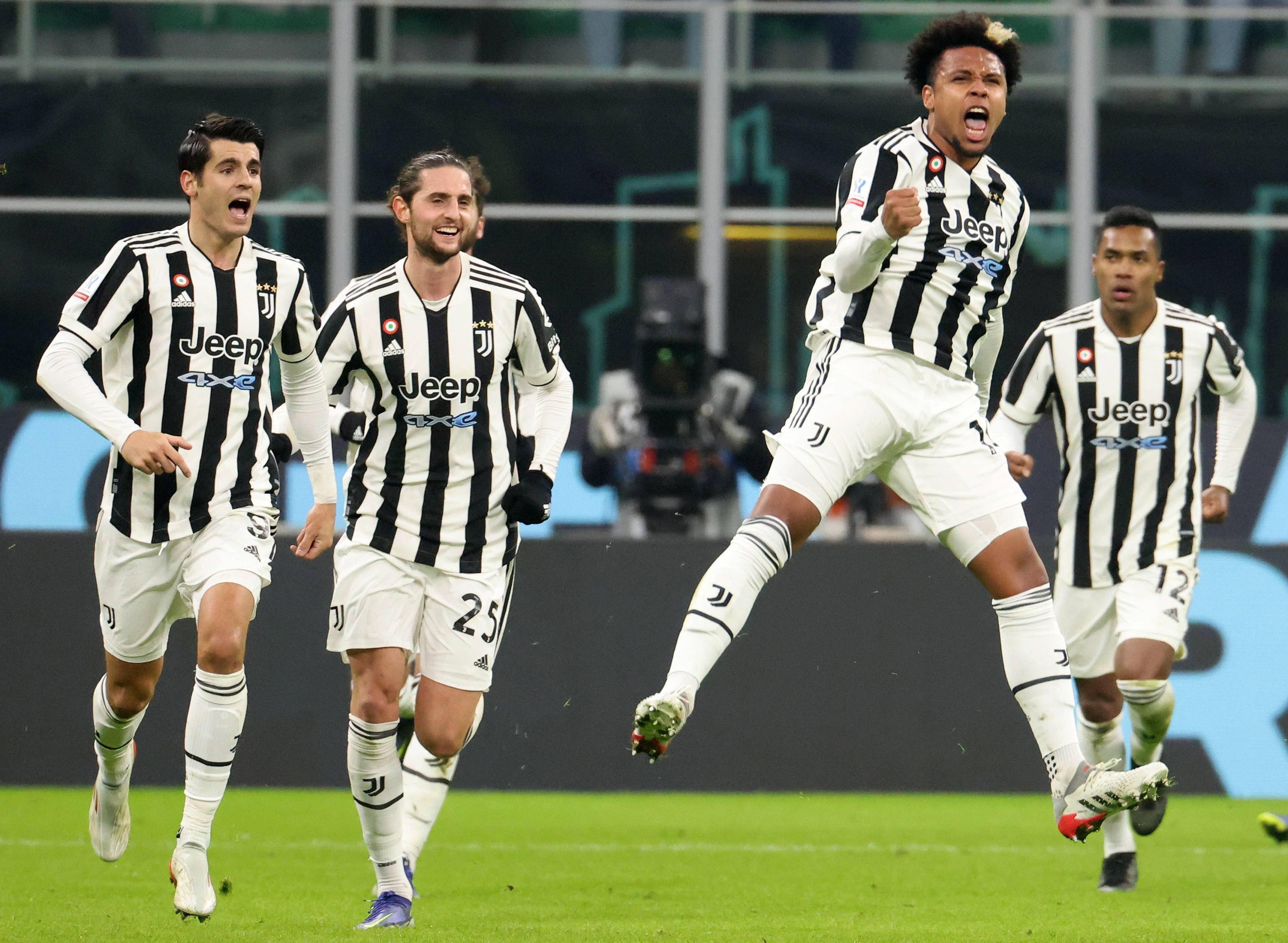 东体：男篮惨败会影响男足；邵佳一带队要改造思想和精神面貌（东体：男篮惨败或影响男足，邵佳一执教需重塑思想与精神面貌）