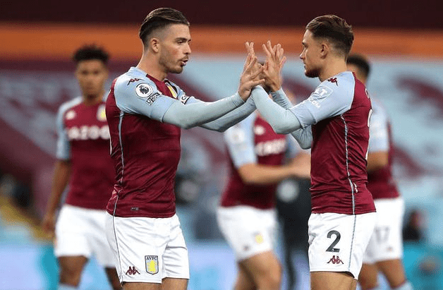 维尼修斯社媒秀恩爱：球场上风驰电掣，女友身边秒变俏皮男孩（维尼修斯社媒晒恩爱：赛场飞驰如电，女友身边瞬间变身俏皮男孩）